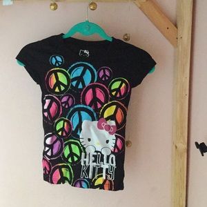 A hello kitty shirt